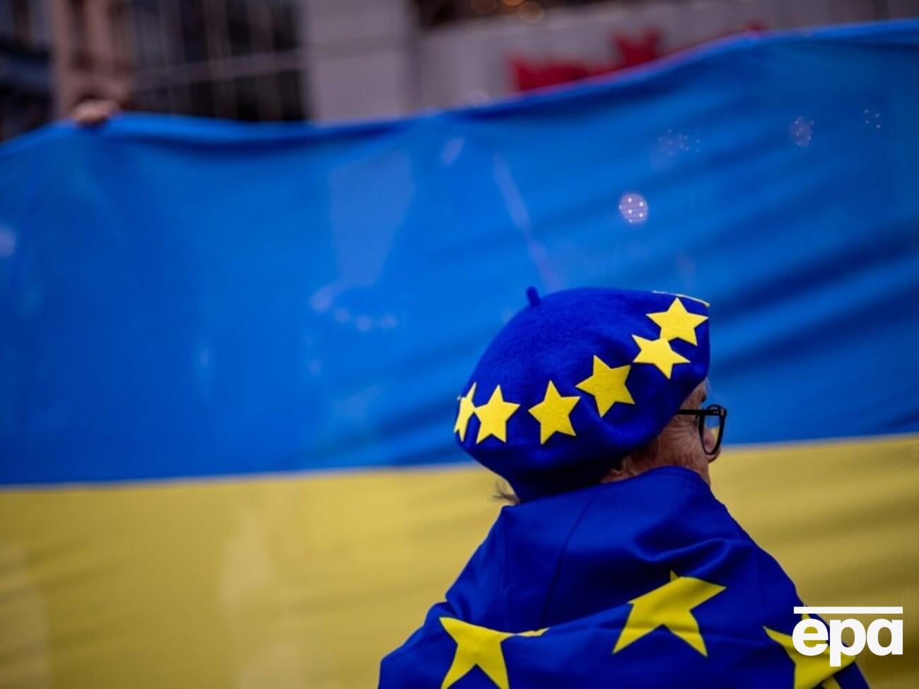 Україна одержала план дій для переговорів про вступ у ЄС. На які реформи очікують