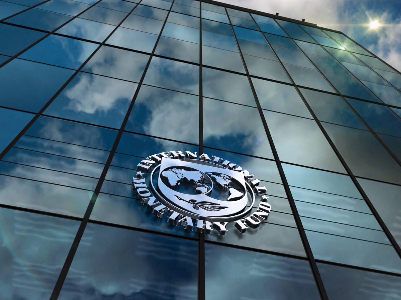 МВФ затвердив нову чотирирічну програму для України на $8,1 млрд