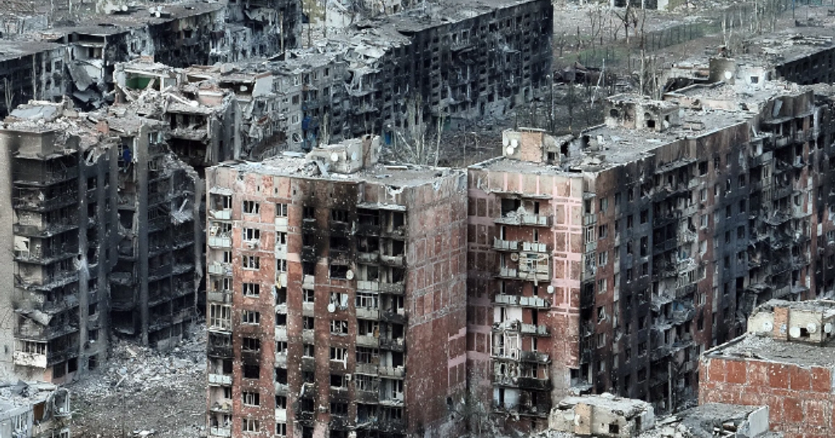 Два сорти окупації.  Чому Зеленський фінансує "управління" Бахмутом та іншими захопленими РФ містами

                    – Юрій Вишневський