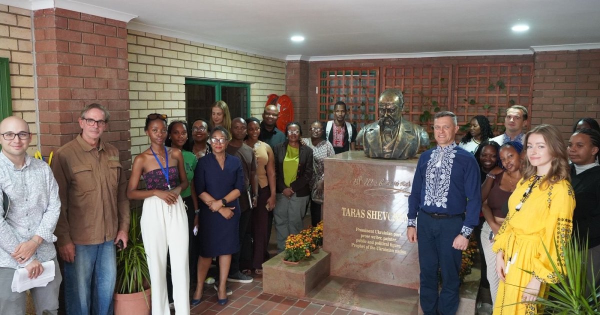 Шевченко в Африці. Як пам’ятники можуть стати зброєю нашої дипломатії

                    – Юрій Васильченко