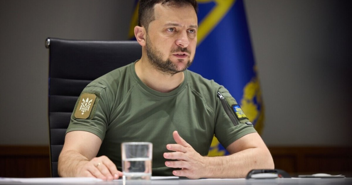Дрони та політична воля. Чи може Україна нанести вирішальний удар у відповідь по Росії

                    – Юрій Вишневський