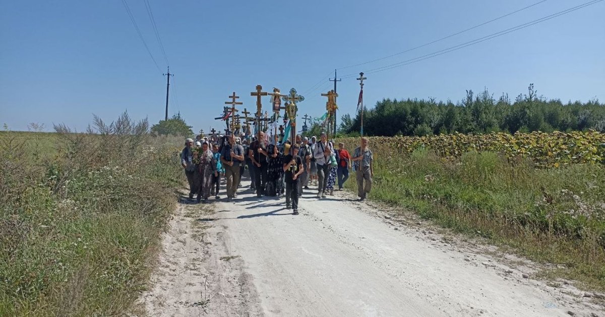 Суди, біженці і хресна хода. Скільки ще років знадобиться державі, щоб заборонити УПЦ