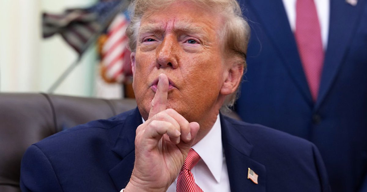 З любов’ю до Путіна. Чому Трамп вже не може зупинитися — DSnews.ua